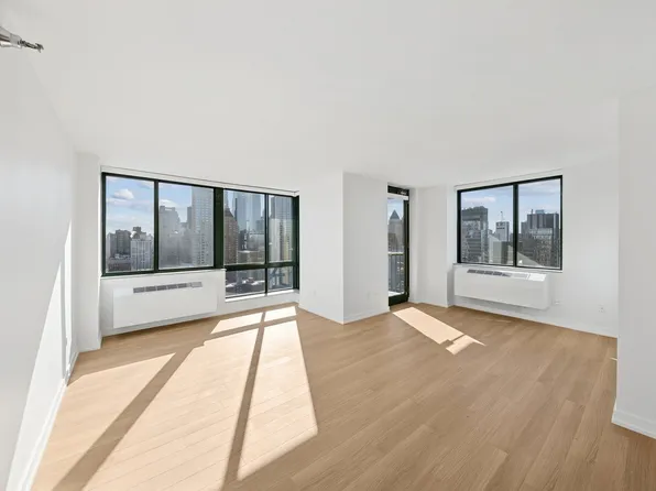 75 West End Avenue image 1 of 32