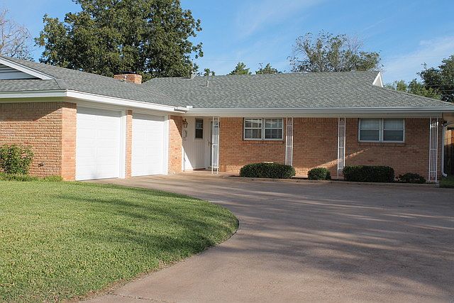 1st image of 2926 Edgemont Dr