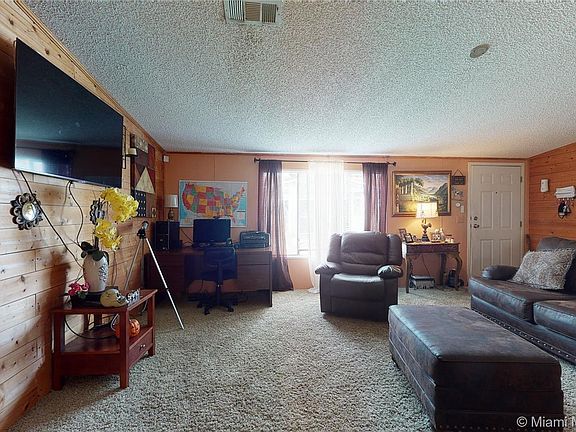 3rd image of 220 NE 12th Ave Lot 33