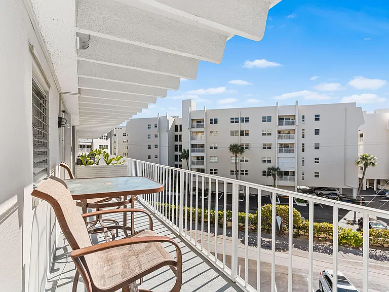 3500 S Ocean Blvd — Photo 6