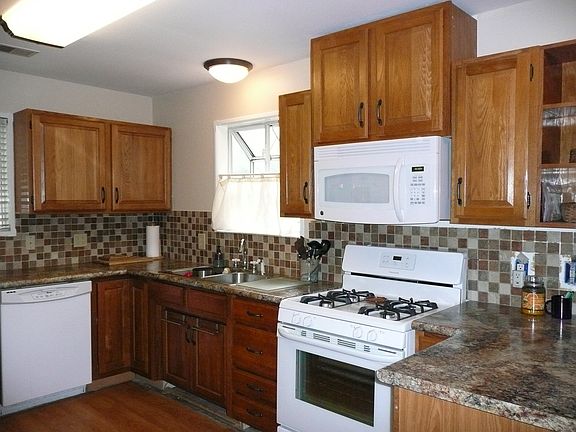 Gas Stove & Microwave 2013