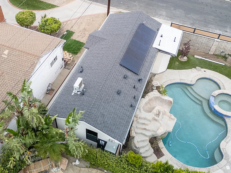 17501 Los Alimos St #10809 — Photo 46