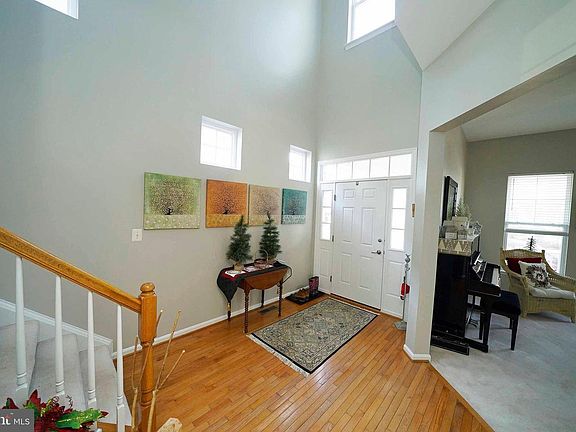 4th image of 17572 Marbury St