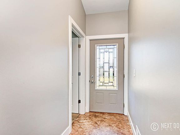 4th image of 3500 Danube Dr SW