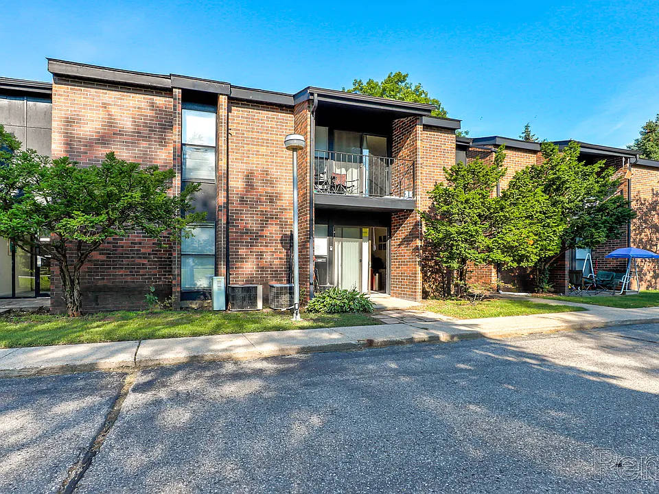 LaFonda Apartments