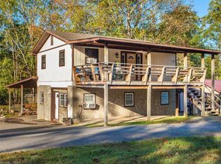 335 Buckeye Cove Rd, Swannanoa, NC 28778