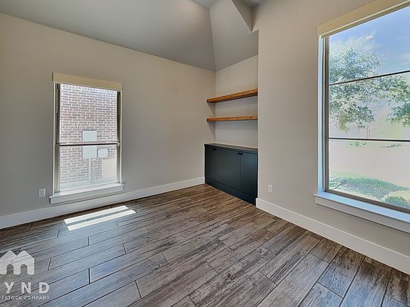 5th image of 152 Reagan Dr
