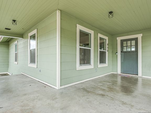 3rd image of 850 Hammond Ave