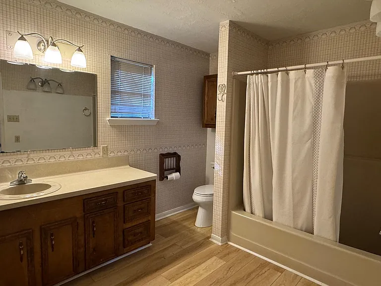 18121 Atkinson Ln — Photo 22