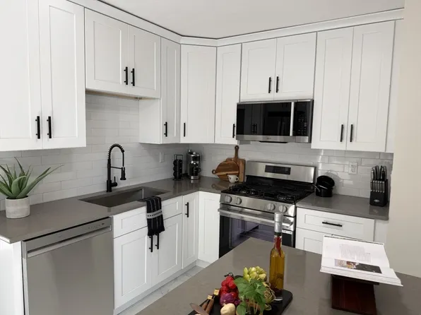 47 Ideal Rd, Worcester, MA 01604