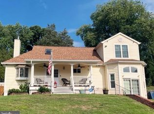 1412 Kentucky Ave, Woodbridge, VA 22191