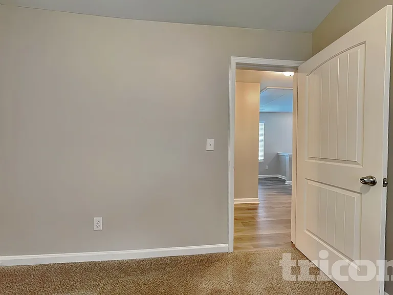 418 Daffodil Dr — Photo 11