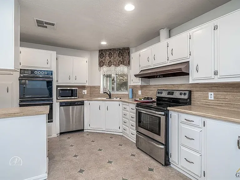 5311 Fern Brook Way — Photo 6