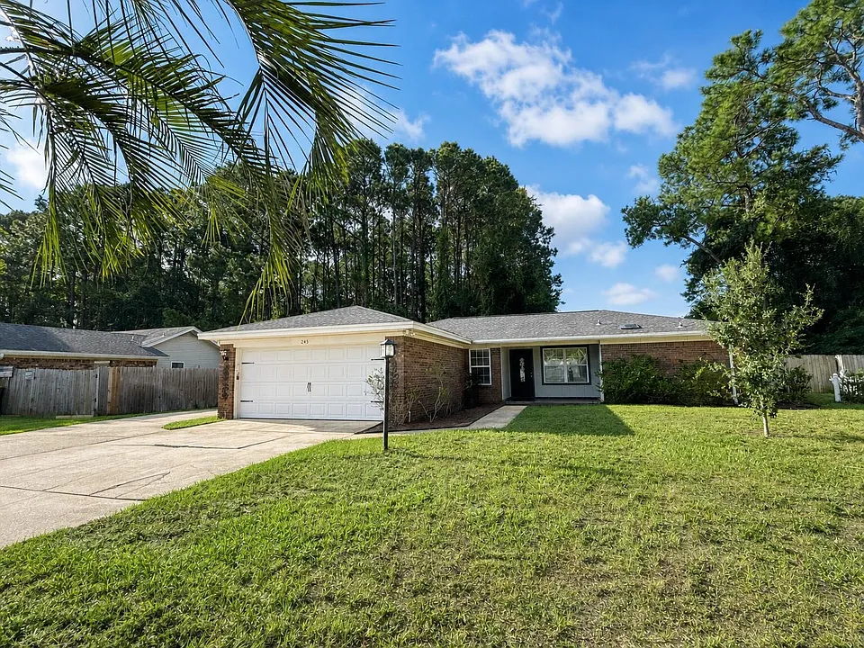 245 Echo Cir