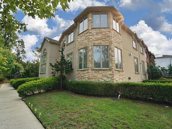 3rd image of 108 Camden Ave