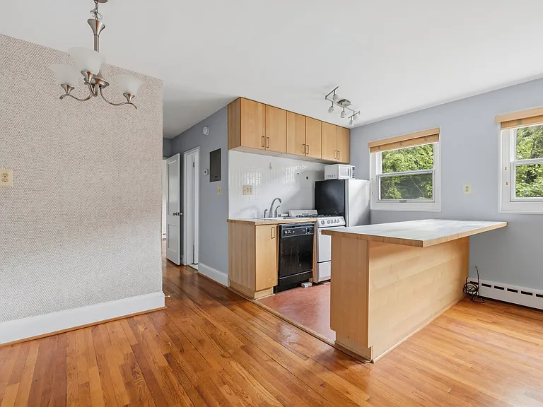 4595 Macarthur Blvd NW #4 — Photo 19