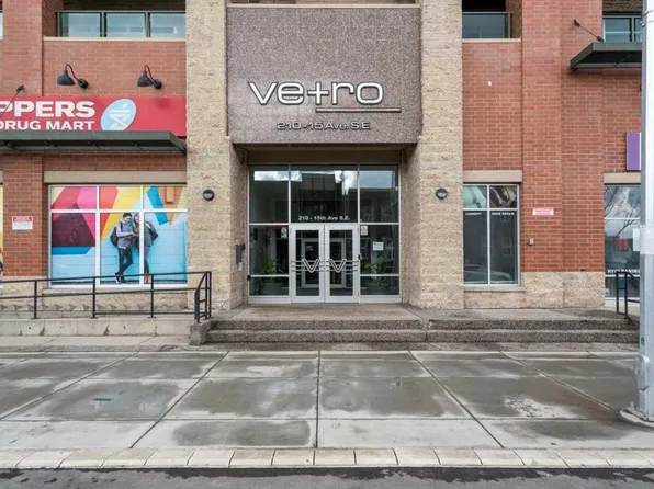 210 S 15th Ave SE #1804, Calgary, AB T2G 0B5