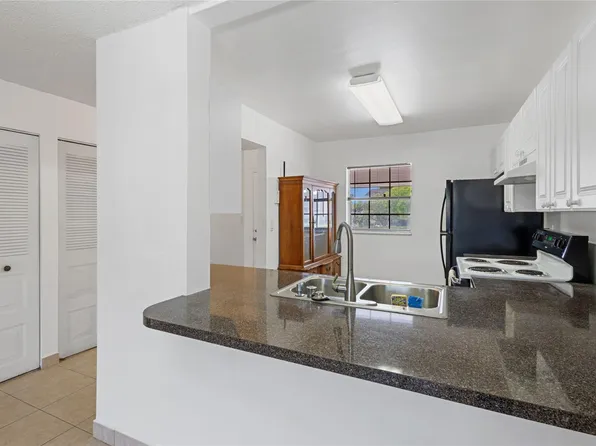 3250 NW 85th Avenue #16, Coral Springs, FL 33065