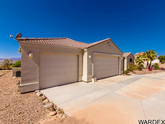 4th image of 3780 Siesta Dr