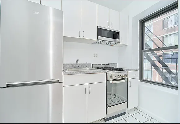 Rented by Living New York | media 19