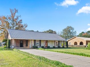 215 Celeste St, Abbeville, LA 70510