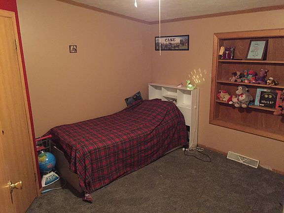 Bedroom 10x12.  2 identical 