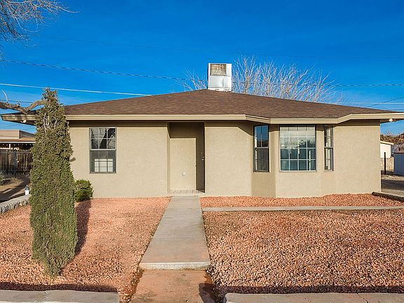 2nd image of 1415 Durazno St