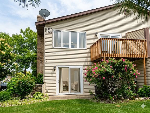 3rd image of 10397 Balsam Ln