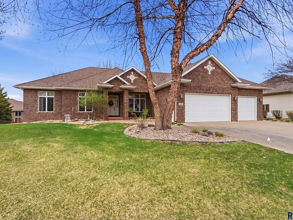 1st image of 5801 S Copperhead Dr