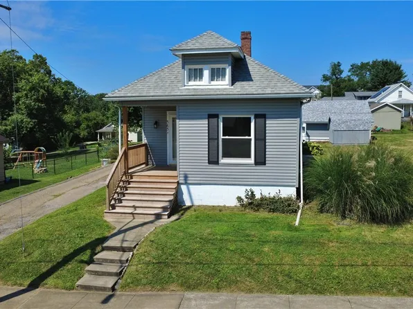 363 White Oak Ave, Zanesville, OH 43701