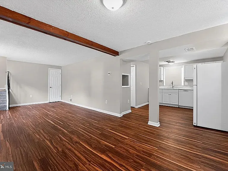 1327 Passage Dr — Photo 10