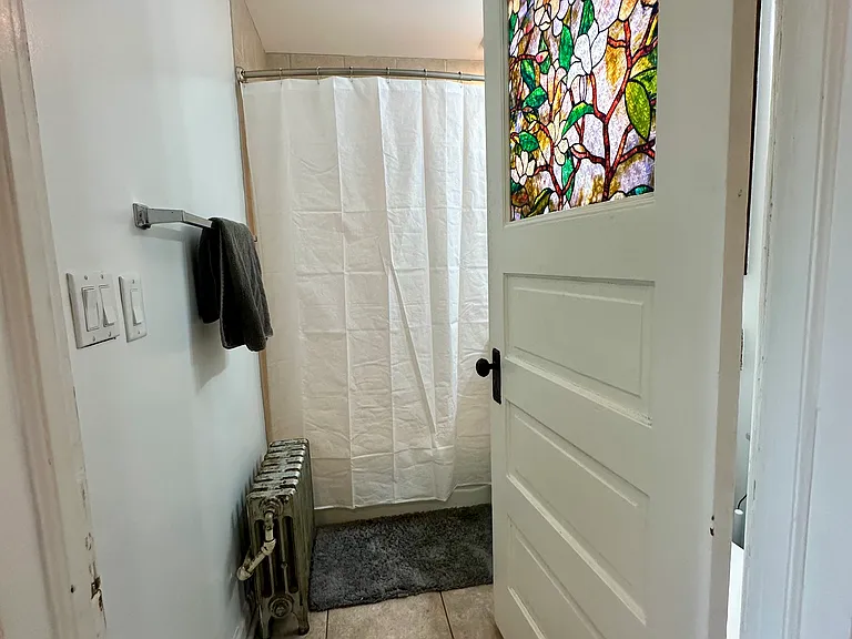 2115 University Ave NE #2 — Photo 13
