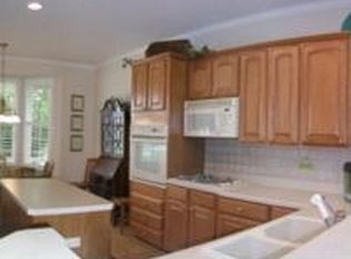 12355 Hickory Ct, Huntley, IL 60142