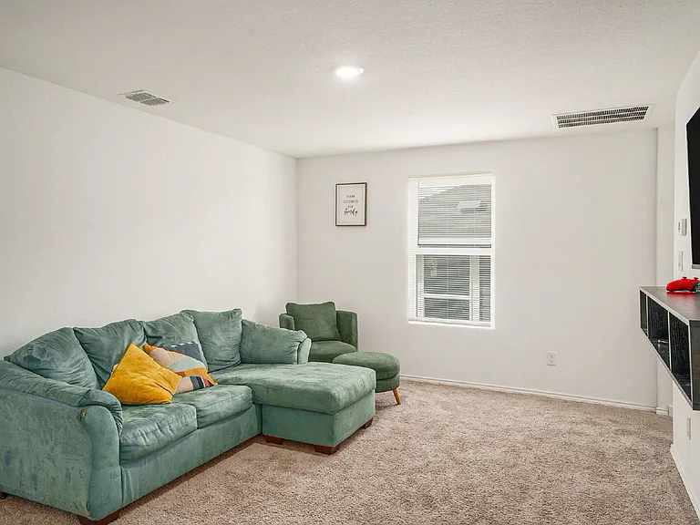 6668 Cibolo Spgs — Photo 11