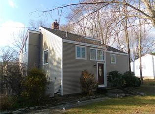 81 Oswegatchie Rd, Waterford, CT 06385