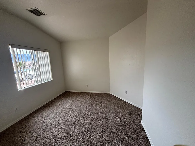 5036 E Catalina Ct — Photo 10