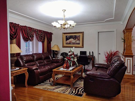 5th image of 501 NW 31st Ave
