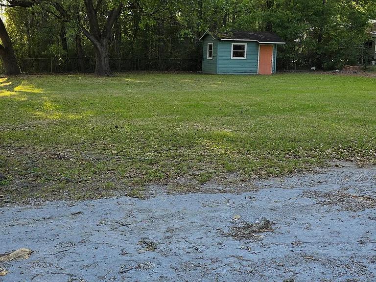 1195 Terry Rd — Photo 7
