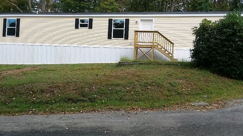 1st image of 1017 Peachtree Ln