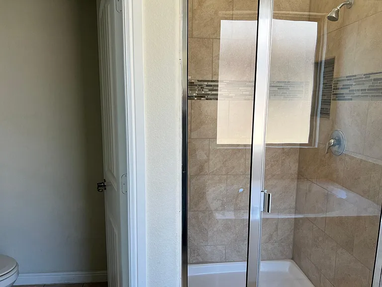 1108 Cushing Dr — Photo 12