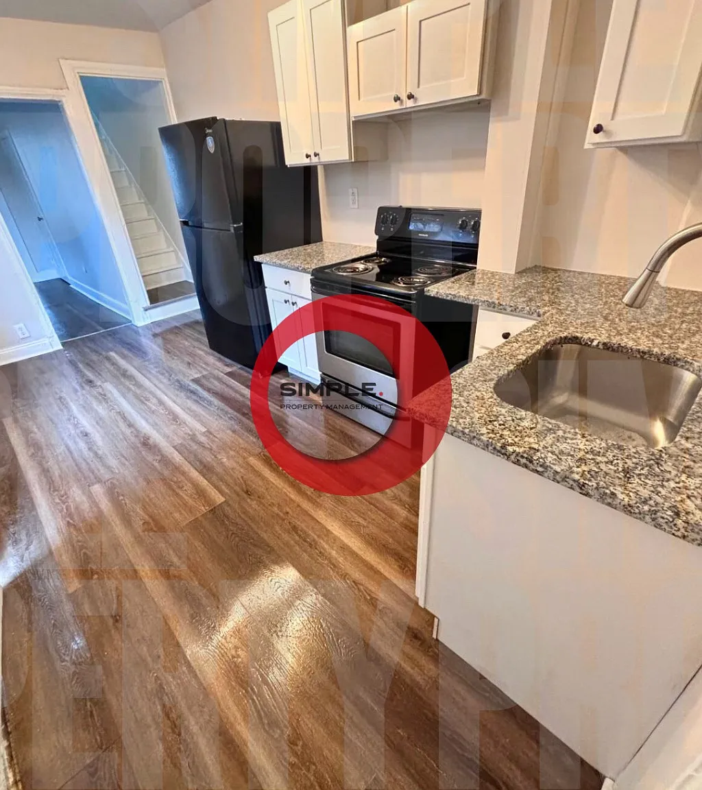 137 Wunder St — Photo 2