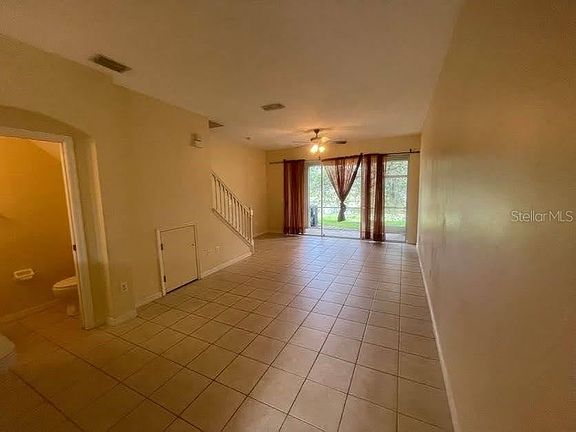 4th image of 2463 Earlswood Ct
