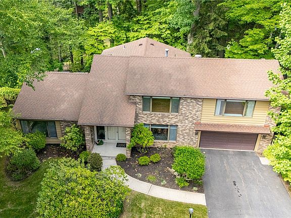2nd image of 17 Tuliptree Ln