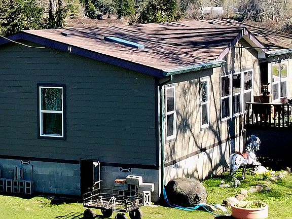 2nd image of 514 Eakin Rd