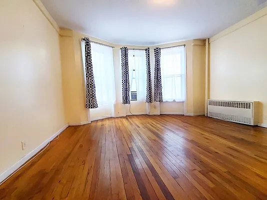 Rented by JB Mac Real Estate Inc. | media 14