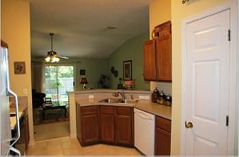 5th image of 11303 Chertsey Ln