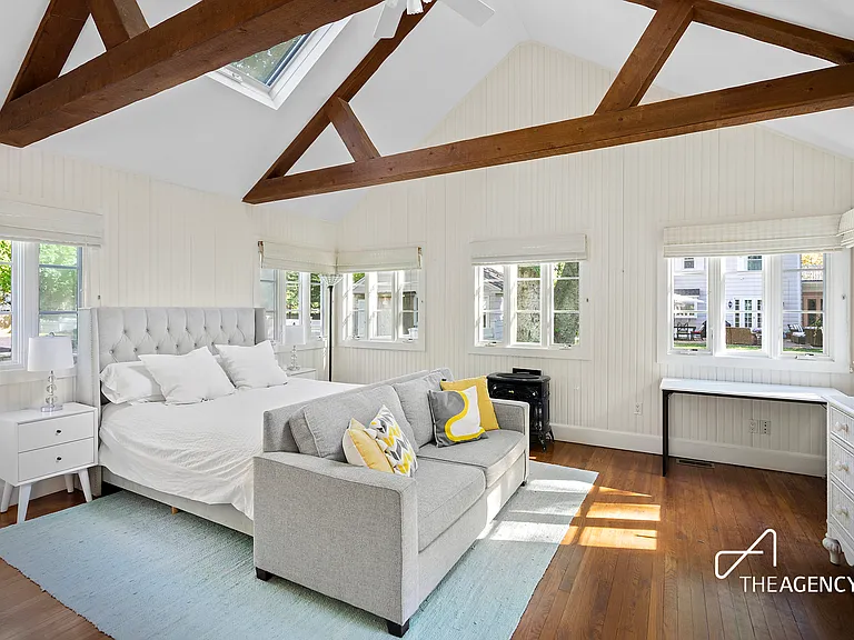 108 Montauk Hwy — Photo 16