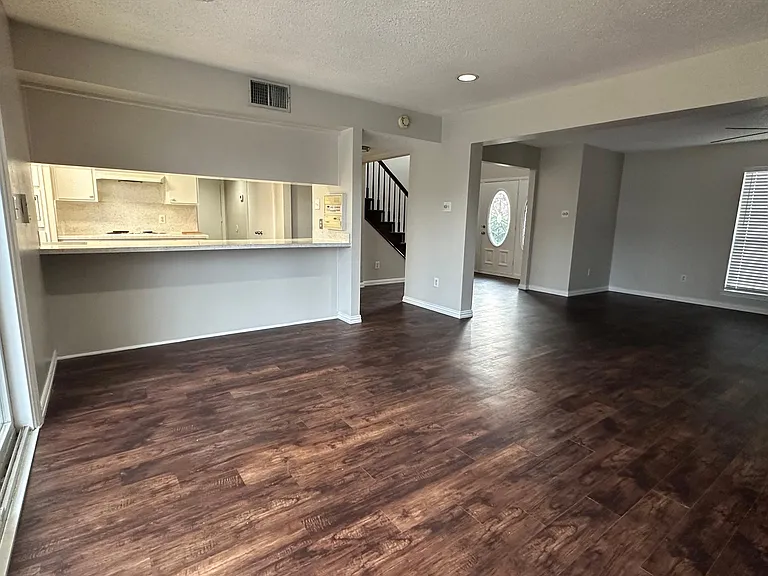 26 Lincolnshire Cir — Photo 4