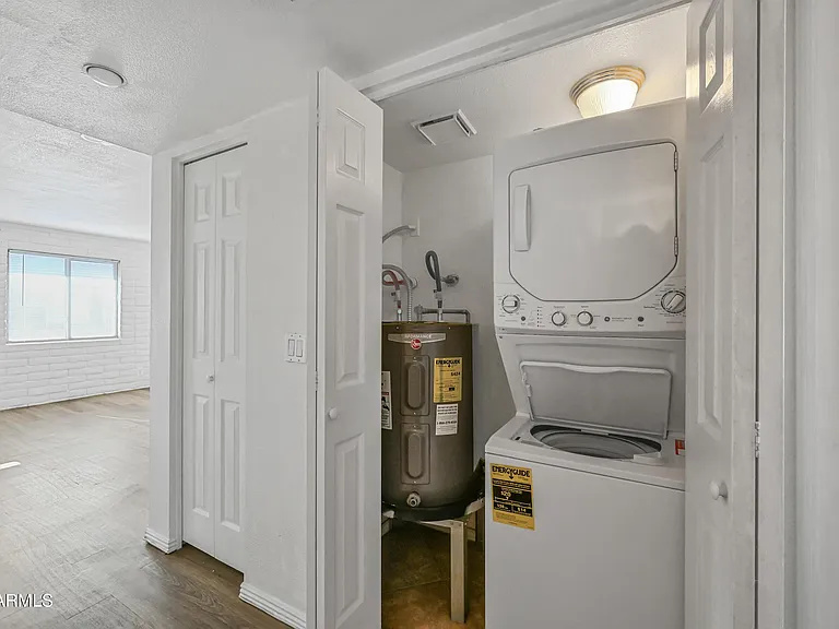 1234 N 36th St #209 — Photo 14
