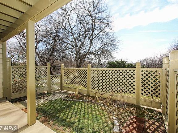 3rd image of 20517 Shadyside Way #131
